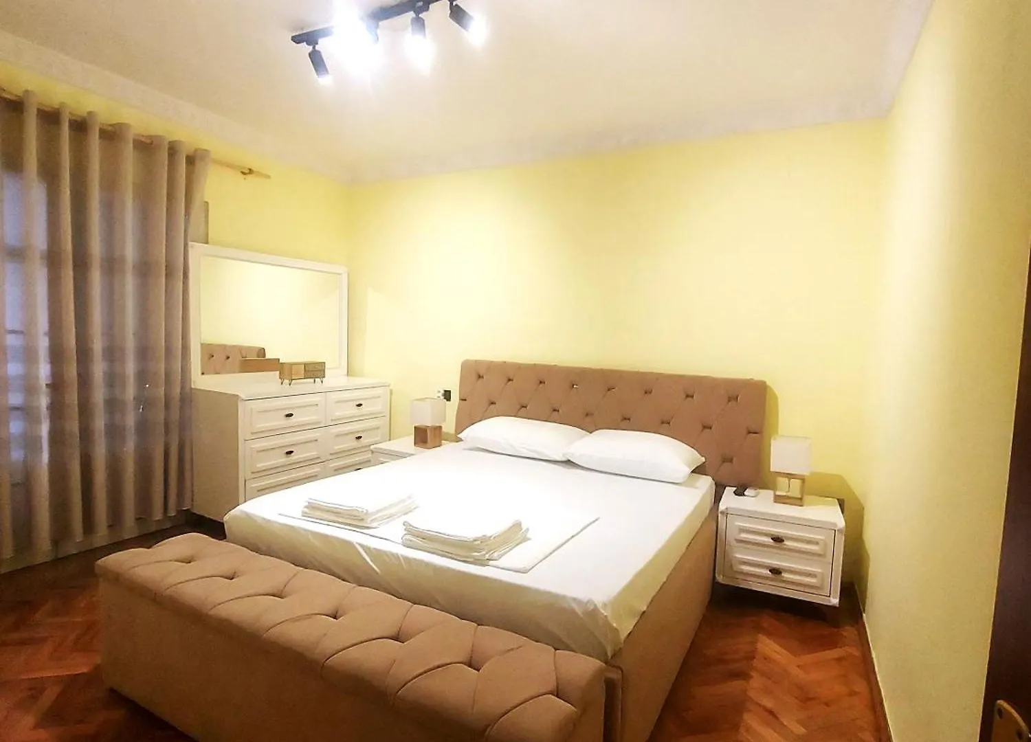 Fun House Serenity Appartement Tirana