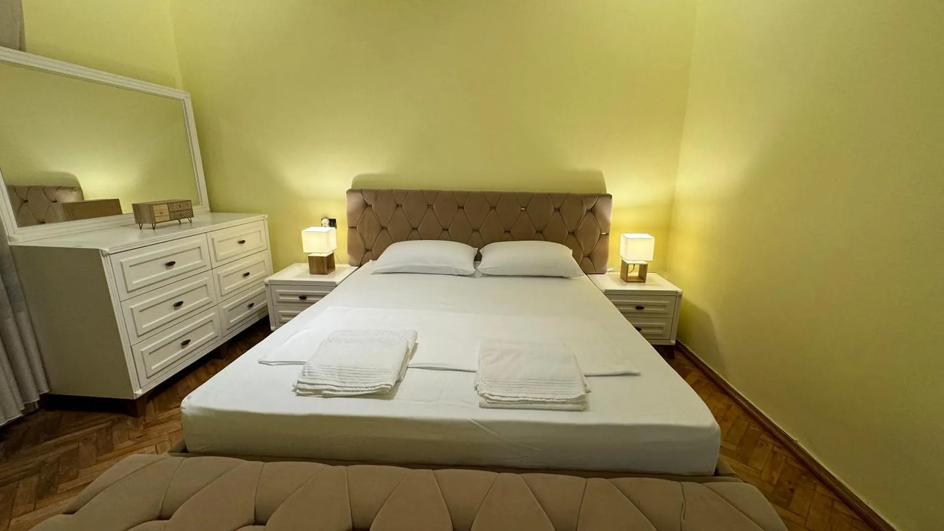 Fun House Serenity Appartement Tirana